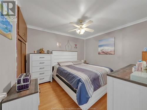 12 King Street, Leamington, ON - Indoor Photo Showing Bedroom