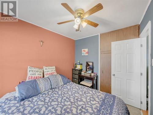 12 King Street, Leamington, ON - Indoor Photo Showing Bedroom