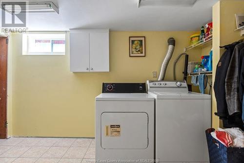 1064 Laporte, Windsor, ON - Indoor Photo Showing Laundry Room