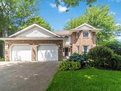 7 Holly Lane  Dartmouth, NS B2X 3S1