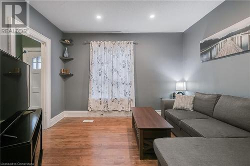 211 Victoria Road S, Guelph, ON - Indoor Photo Showing Other Room