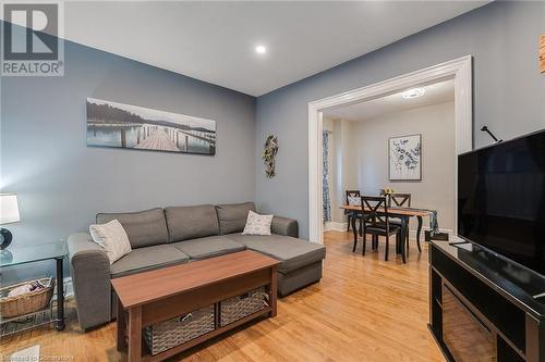 211 Victoria Road S, Guelph, ON - Indoor Photo Showing Living Room