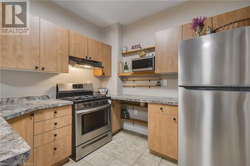 211 Victoria Road S, Guelph, ON - Indoor Photo Showing Kitchen