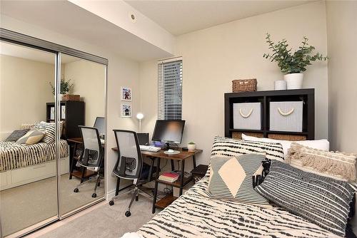 30 Western Battery Road Unit# 341, Toronto, ON - Indoor Photo Showing Bedroom