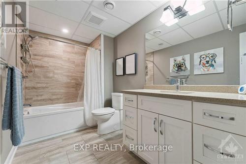 2500 Kearns Way, Ottawa, ON - Indoor Photo Showing Bathroom