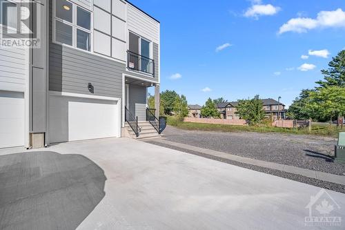 875 Contour Street Unit#B, Ottawa, ON - Outdoor