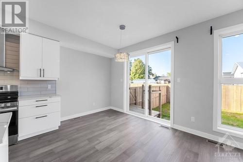 875 Contour Street Unit#B, Ottawa, ON - Indoor Photo Showing Kitchen