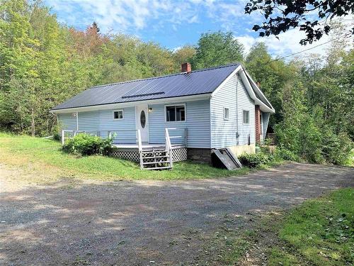 102 Hwy#2 Highway, Lower Five Islands, NS 