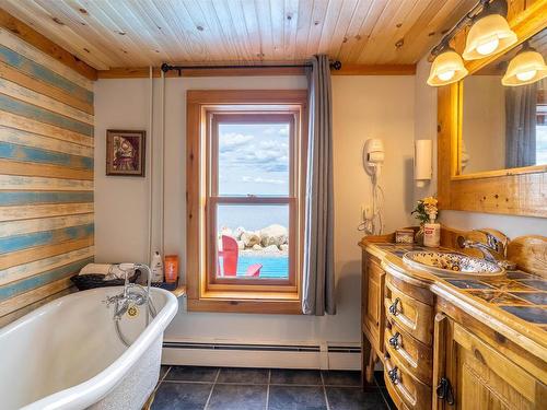 501 Mill Cove Shore Rd, Birchy Head, NS 