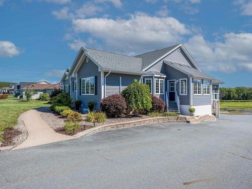 111 Highway 2, Enfield, NS 