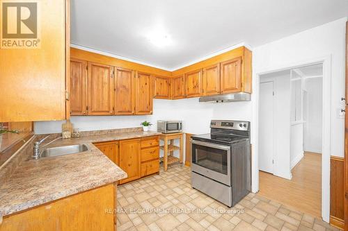 1041 Shepherds Drive, Burlington (Lasalle), ON - Indoor Photo Showing Kitchen