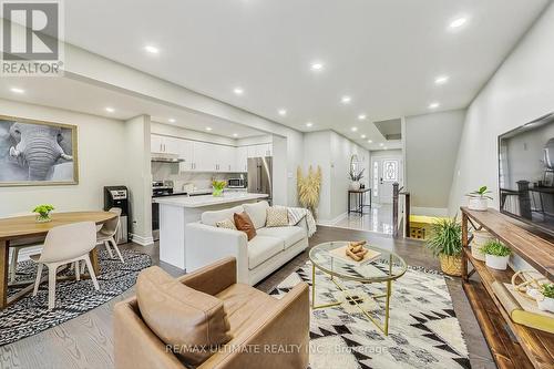 8 Markburn Court, Toronto (Eringate-Centennial-West Deane), ON - Indoor Photo Showing Living Room