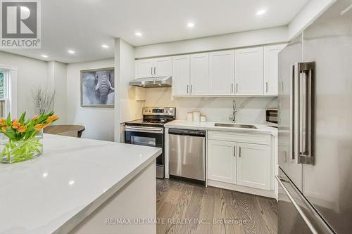 8 Markburn Court, Toronto (Eringate-Centennial-West Deane), ON - Indoor Photo Showing Kitchen