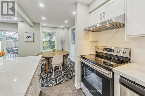 8 Markburn Court, Toronto (Eringate-Centennial-West Deane), ON - Indoor Photo Showing Kitchen