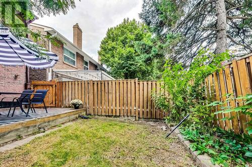 8 Markburn Court, Toronto (Eringate-Centennial-West Deane), ON - Outdoor