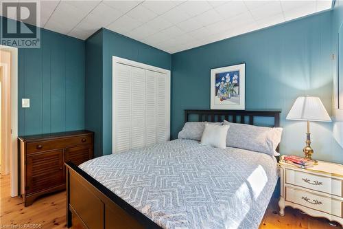 7 Jay Street, Saugeen Shores, ON - Indoor Photo Showing Bedroom