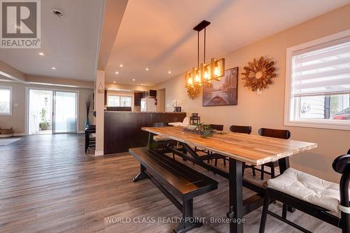 1019 River Street, Muskoka Lakes, ON - Indoor Photo Showing Dining Room