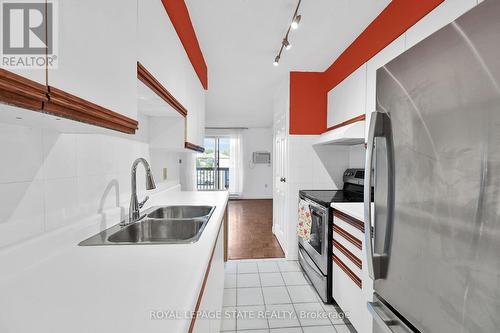 203 - 482 James Street N, Hamilton (North End), ON - Indoor Photo Showing Kitchen With Double Sink