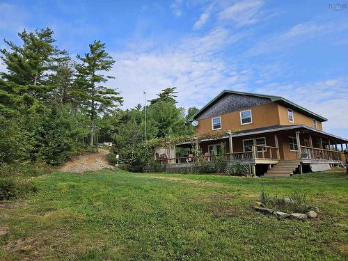 236 Canoe Lake Estates Road, East Quinan, NS 