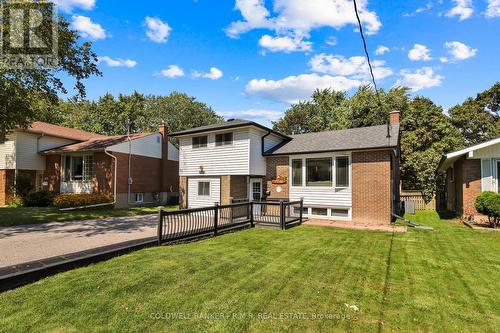 856 Florell Drive, Oshawa (Donevan), ON - Outdoor