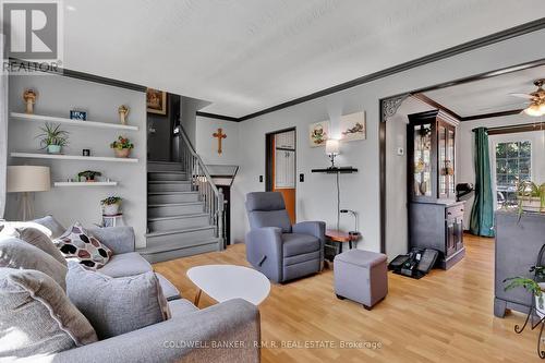 856 Florell Drive, Oshawa (Donevan), ON - Indoor Photo Showing Living Room