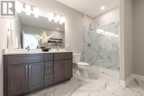 202 - 460 Callaway Road, London, ON - Indoor Photo Showing Bathroom