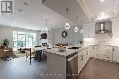 202 - 460 Callaway Road, London, ON - Indoor Photo Showing Kitchen With Upgraded Kitchen