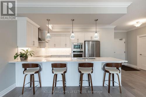 202 - 460 Callaway Road, London, ON - Indoor Photo Showing Kitchen With Upgraded Kitchen