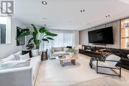 38 Neilson Drive, Toronto, ON - Indoor Photo Showing Living Room