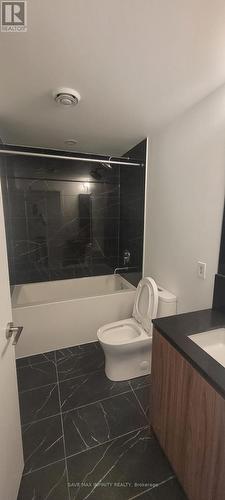 309 - 1100 Sheppard Avenue W, Toronto (York University Heights), ON - Indoor Photo Showing Bathroom