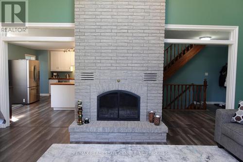 373376 6Th Line, Amaranth, ON - Indoor Photo Showing Living Room With Fireplace