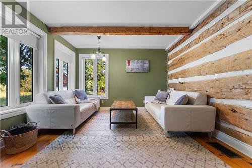 105 Halliday Creek Road, Burnstown, ON - Indoor Photo Showing Living Room