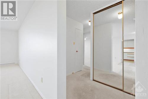 Hallway to Bedrooms - 665 Bathgate Drive Unit#1401, Ottawa, ON - Indoor Photo Showing Other Room