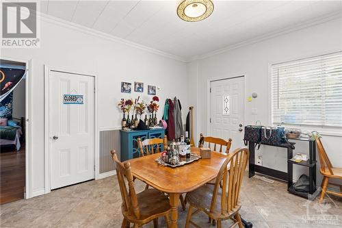 55 Lake Avenue E, Carleton Place, ON - Indoor Photo Showing Dining Room