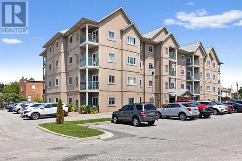 90 Murray Street Unit# 201, Amherstburg, ON - Outdoor With Facade