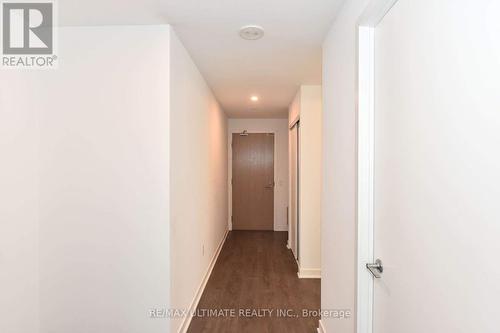 5202 - 125 Blue Jays Way, Toronto (Waterfront Communities), ON - Indoor Photo Showing Other Room