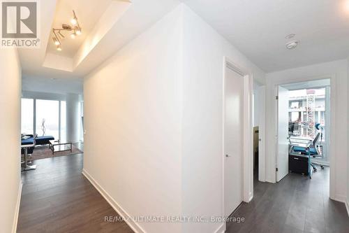 5202 - 125 Blue Jays Way, Toronto (Waterfront Communities), ON - Indoor Photo Showing Other Room