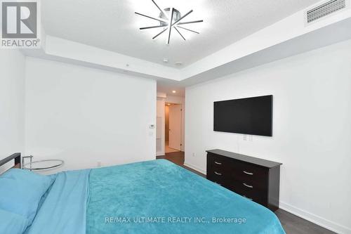 5202 - 125 Blue Jays Way, Toronto (Waterfront Communities), ON - Indoor Photo Showing Bedroom