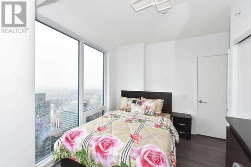 5202 - 125 Blue Jays Way, Toronto (Waterfront Communities), ON - Indoor Photo Showing Bedroom