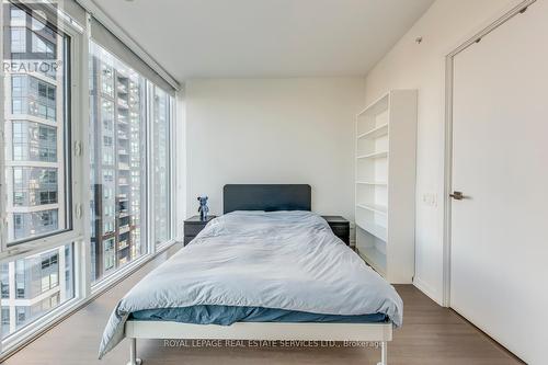 2309 - 101 Peter Street, Toronto (Waterfront Communities), ON - Indoor Photo Showing Bedroom