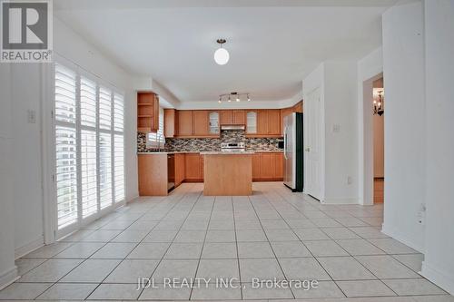 17 Coyle Street, Ajax (Northeast Ajax), ON - Indoor Photo Showing Kitchen