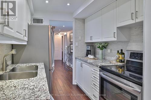 1219 - 1333 Bloor Street, Mississauga, ON - Indoor Photo Showing Kitchen With Double Sink With Upgraded Kitchen