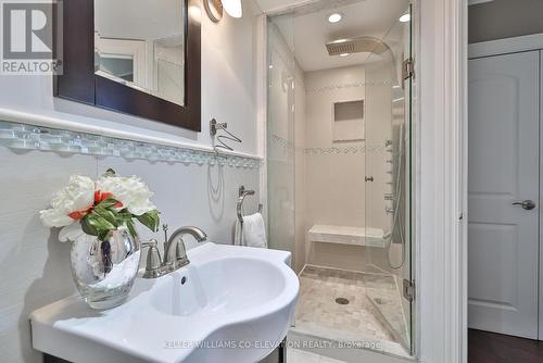 1219 - 1333 Bloor Street, Mississauga (Applewood), ON - Indoor Photo Showing Bathroom