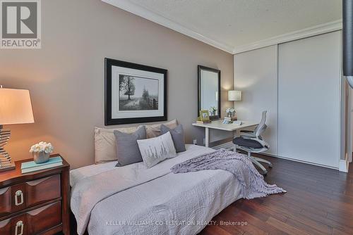 1219 - 1333 Bloor Street, Mississauga (Applewood), ON - Indoor Photo Showing Bedroom