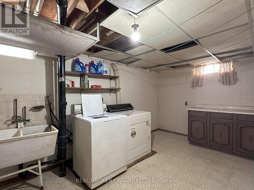 59 Surrey Crescent, London, ON - Indoor Photo Showing Laundry Room