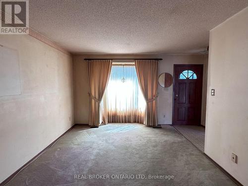 59 Surrey Crescent, London, ON - Indoor Photo Showing Bedroom