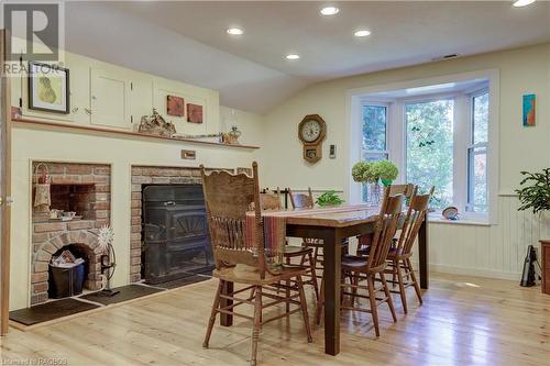 220 Belcher Lane, Southampton, ON - Indoor Photo Showing Dining Room