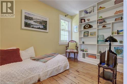 220 Belcher Lane, Southampton, ON - Indoor Photo Showing Bedroom