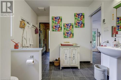 Studio 3 piece bath - 220 Belcher Lane, Southampton, ON - Indoor Photo Showing Bathroom