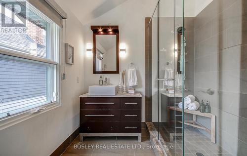 335 Hillsdale Avenue E, Toronto (Mount Pleasant East), ON - Indoor Photo Showing Bathroom